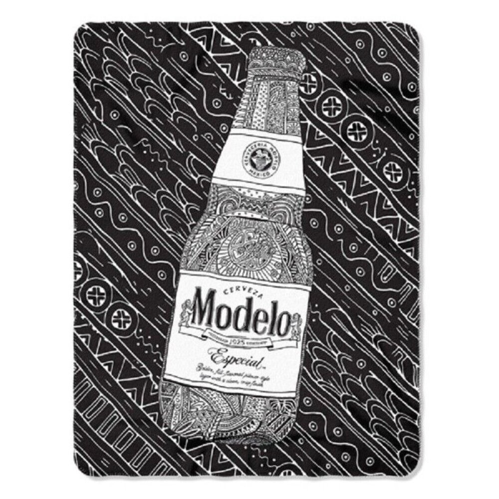 New Modelo Especial Beer Fleece Throw Gift Blanket Cerveza Bottle Label Logo NIP